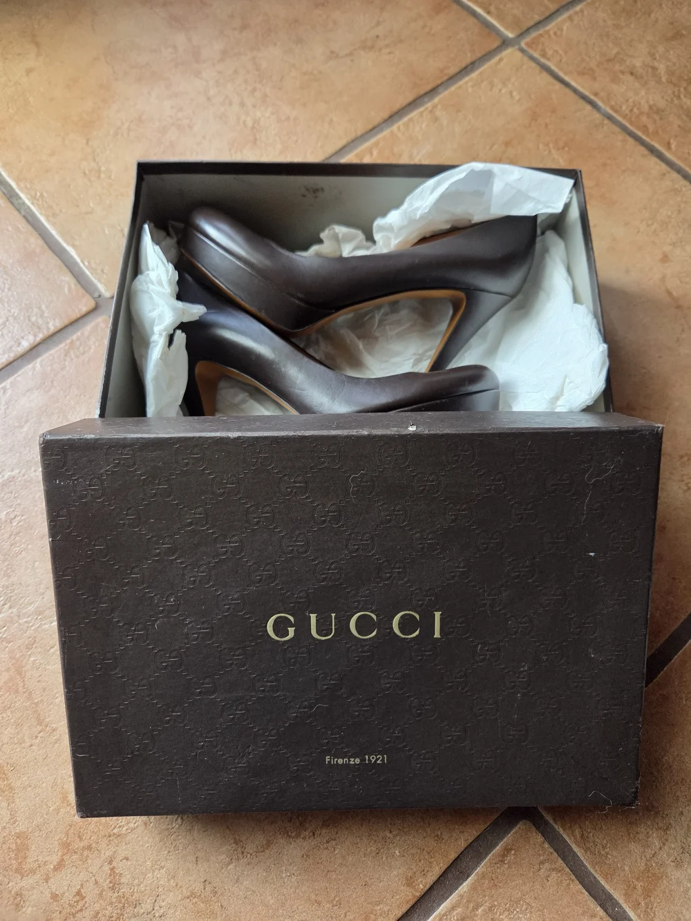 GUCCI Nappa Charlotte BRWN Leather Platform Pumps Heels  38.5/US 8.5 MSRP $520
